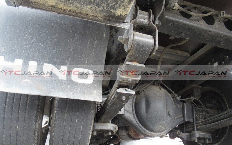 HINO DUTRO (2003)