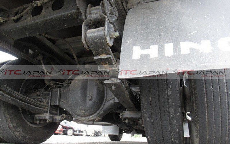 HINO DUTRO (2003)