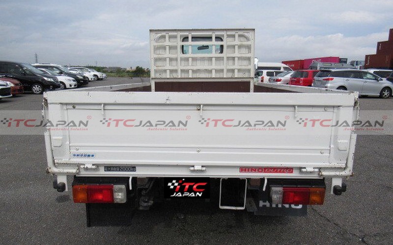 HINO DUTRO (2003)