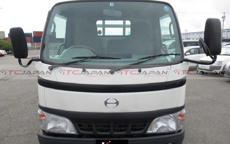 HINO DUTRO (2003)