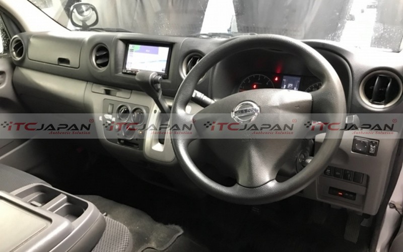 NISSAN CARAVAN (2014)