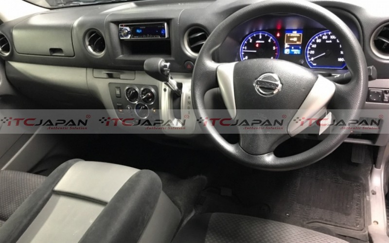 NISSAN CARAVAN (2014)