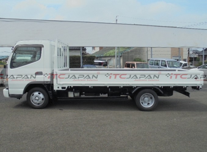 MITSUBISHI CANTER (2003)