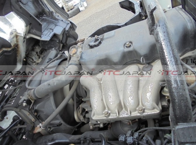 MITSUBISHI CANTER (2003)