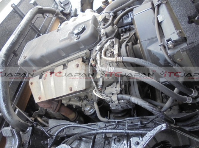 MITSUBISHI CANTER (2003)