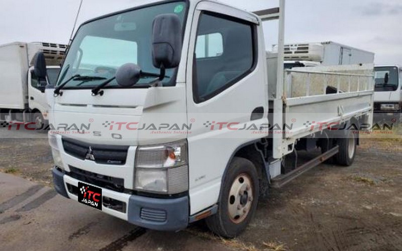 MITSUBISHI CANTER (2011)