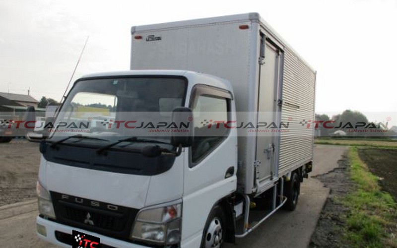 MITSUBISHI CANTER (2006)