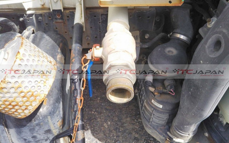 ISUZU Elf SPRINKLER TRUCK (2014)