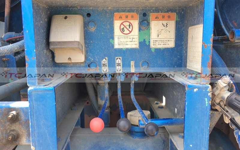 HINO PROFIA VACUUM DUMPER (2006)