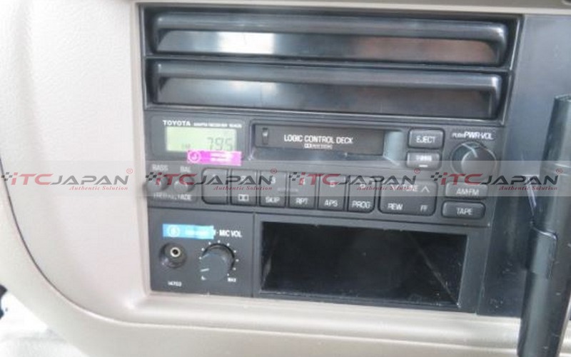 TOYOTA COASTER (1999)