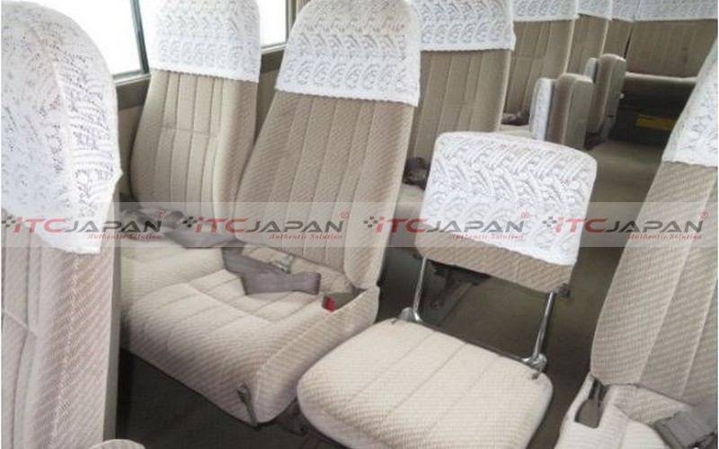 TOYOTA COASTER (1999)