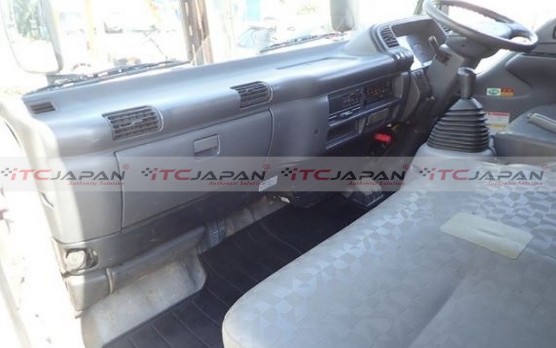ISUZU ELF (2005)