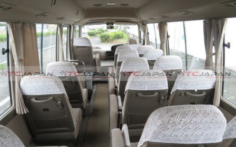 TOYOTA COASTER (1999)