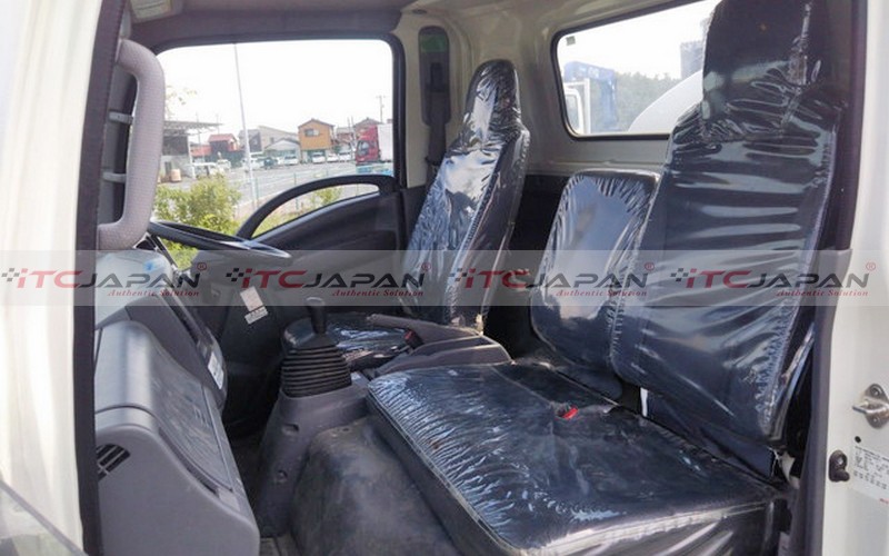 ISUZU Elf SPRINKLER TRUCK (2014)