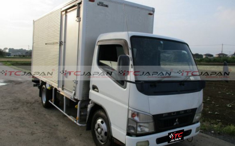 MITSUBISHI CANTER (2006)