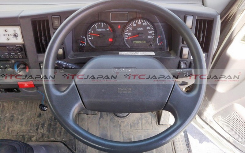 ISUZU Elf SPRINKLER TRUCK (2014)