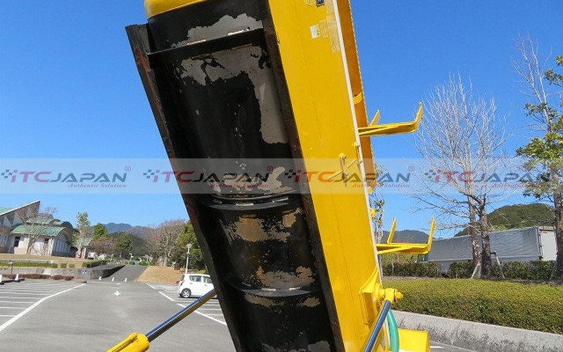 HINO DUTRO VACUUM DUMPER (2006)