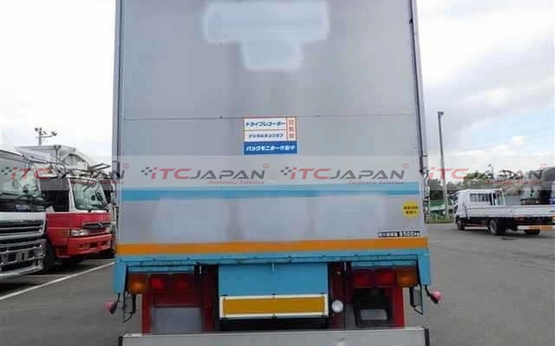 MITSUBISHI SUPER GREAT (2007)