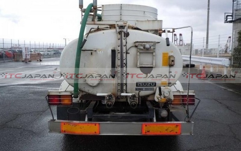 ISUZU FORWARD (2005)