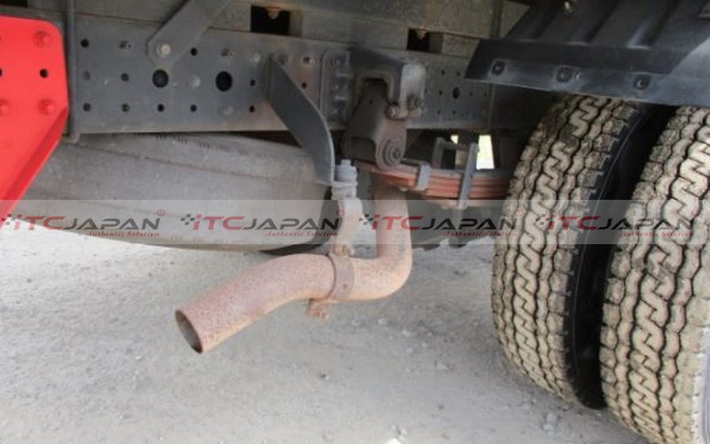 MITSUBISHI CANTER (2012)