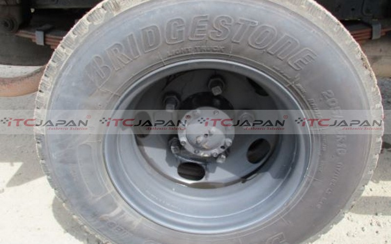 MITSUBISHI CANTER (2012)