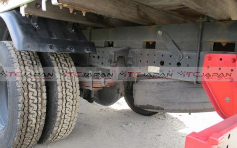 MITSUBISHI CANTER (2012)
