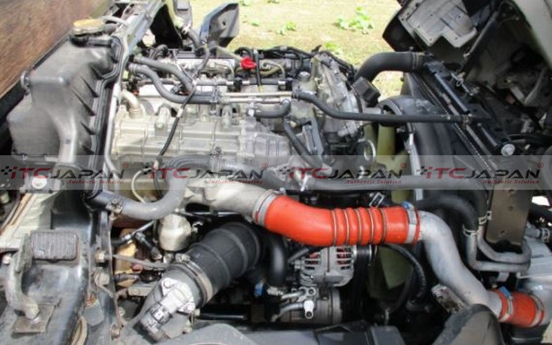 MITSUBISHI CANTER (2012)