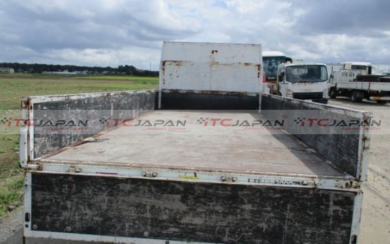 MITSUBISHI CANTER (2012)