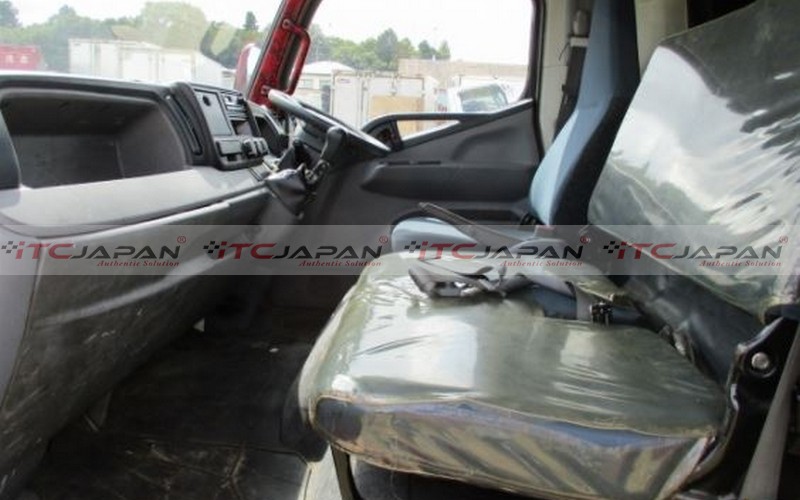MITSUBISHI CANTER (2012)